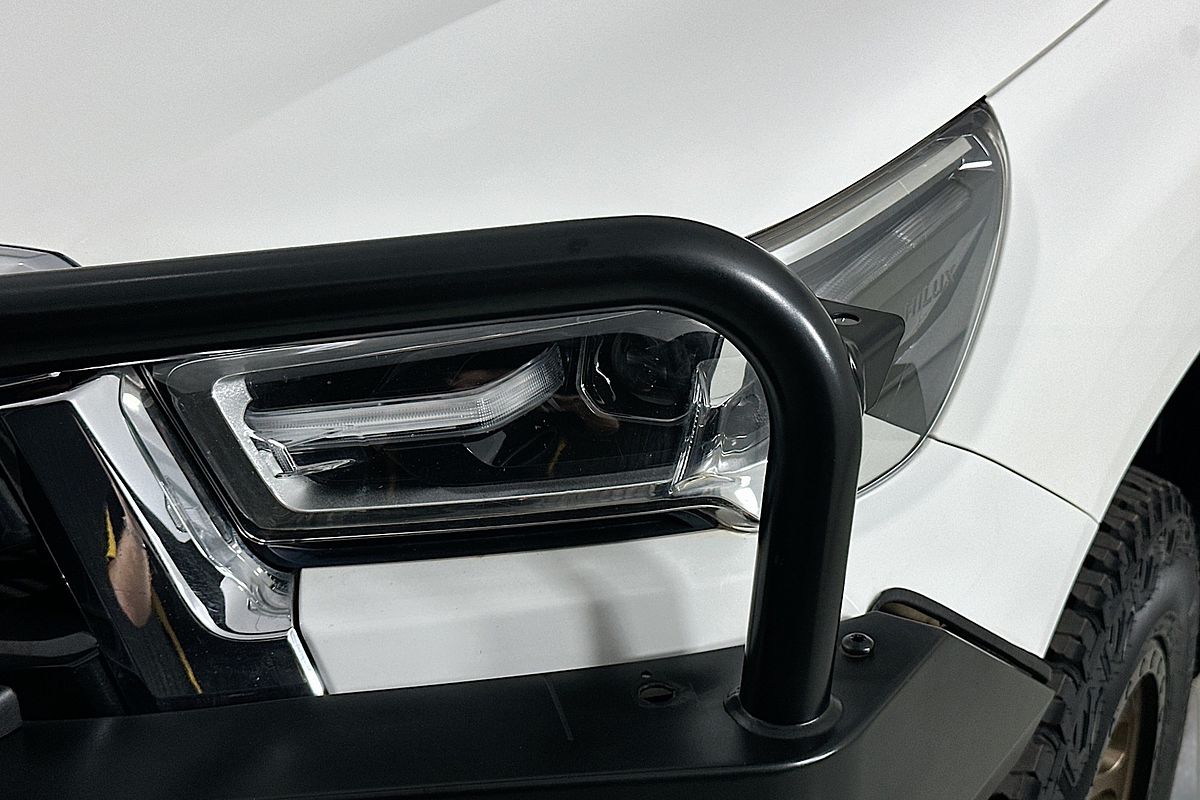 2021 Toyota HILUX SR5 (4x4) GUN126R 4X4