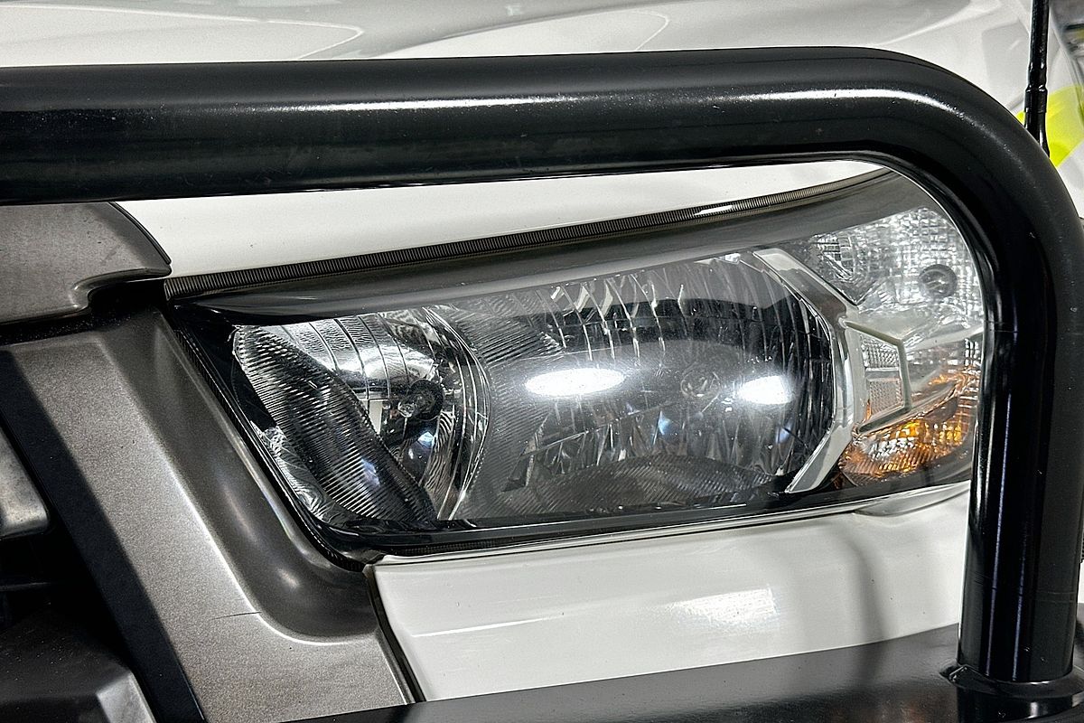 2021 Toyota HILUX SR (4x4) GUN126R 4X4