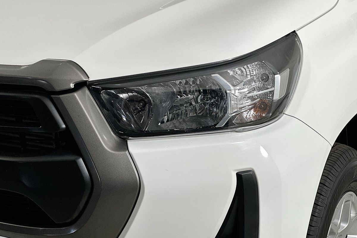 2022 Toyota HILUX SR (4x4) GUN126R 4X4