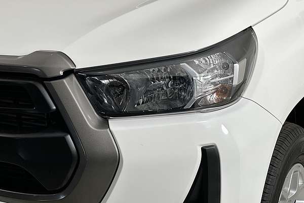 2022 Toyota HILUX SR (4x4) GUN126R 4X4