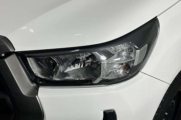 2022 Toyota HILUX SR (4x4) GUN126R 4X4