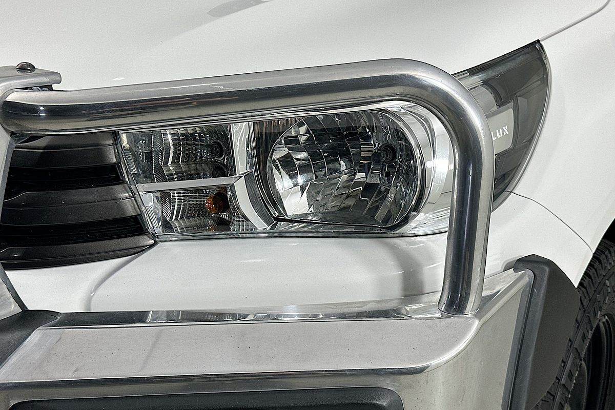 2017 Toyota HILUX SR (4x4) GUN126R MY17 4X4