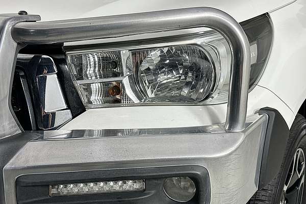 2019 Toyota HILUX SR (4x4) GUN126R MY19 4X4
