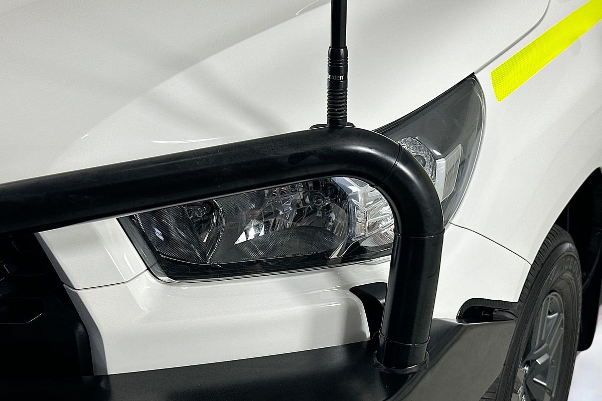 2024 Toyota HILUX SR 48V (4x4) GUN126R 4X4