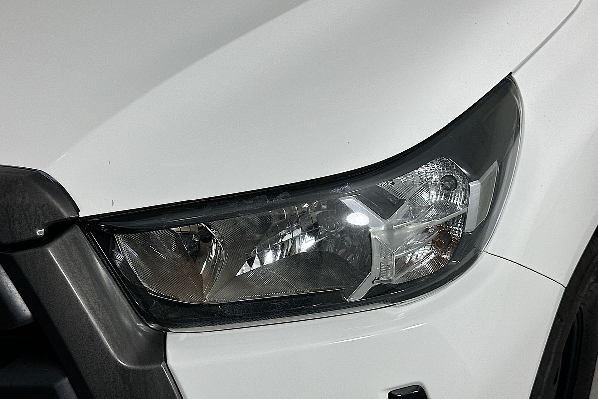 2022 Toyota HILUX SR (4x4) GUN126R 4X4