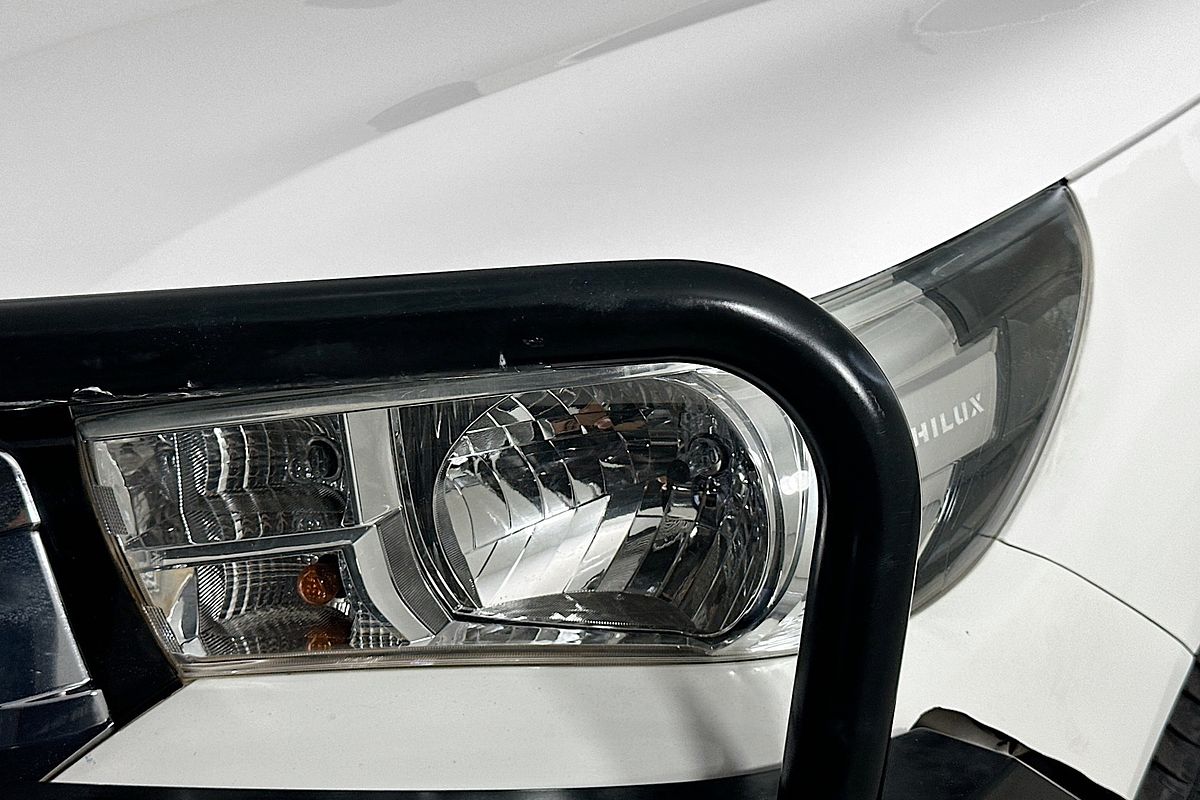 2018 Toyota HILUX SR (4x4) GUN126R MY19 4X4