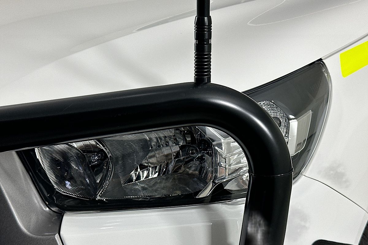 2023 Toyota HILUX SR (4x4) GUN126R 4X4