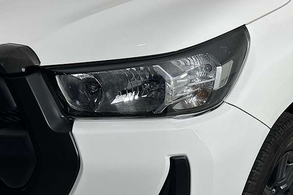 2022 Toyota HILUX SR (4x4) GUN126R 4X4