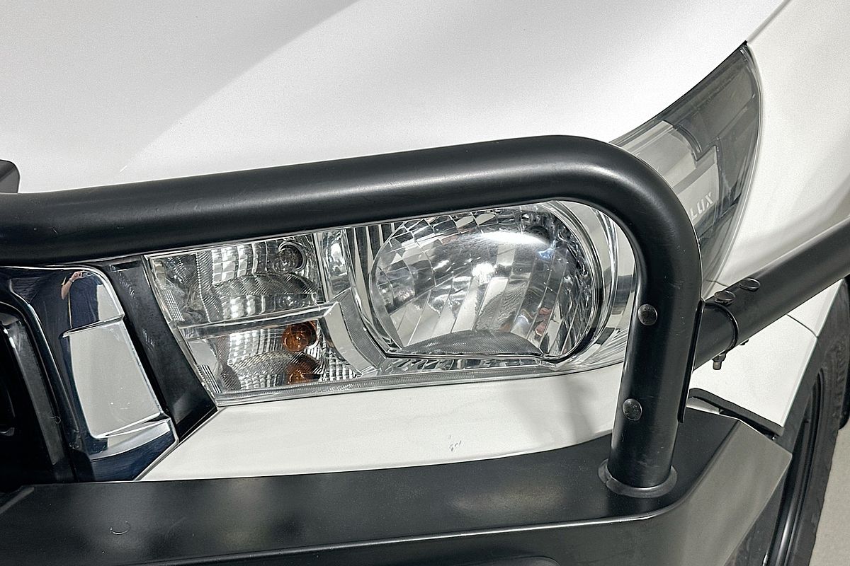 2018 Toyota HILUX SR (4x4) GUN126R MY19 4X4