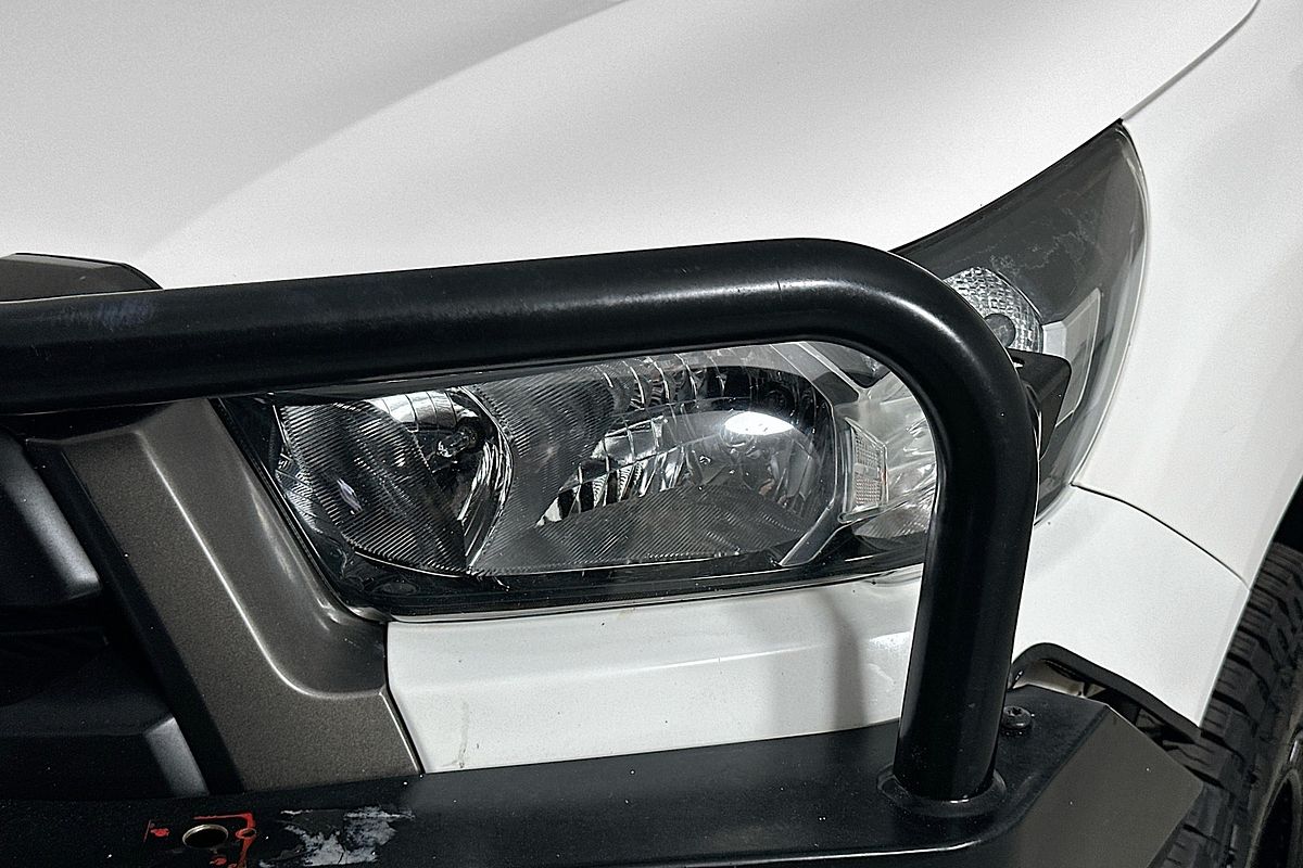 2021 Toyota HILUX SR (4x4) GUN126R FACELIFT 4X4