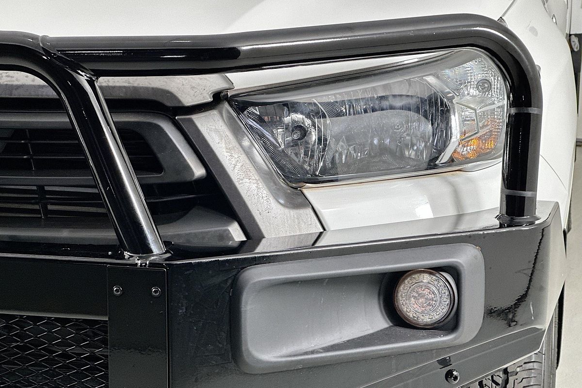 2021 Toyota HILUX SR (4x4) GUN126R FACELIFT 4X4