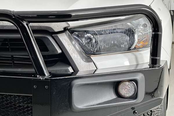 2021 Toyota HILUX SR (4x4) GUN126R FACELIFT 4X4