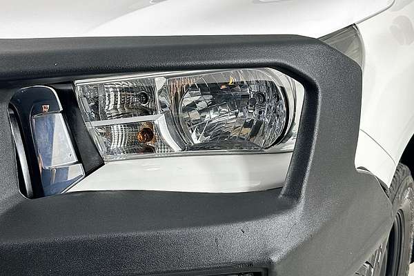 2019 Toyota HILUX SR (4x4) GUN126R MY19 4X4