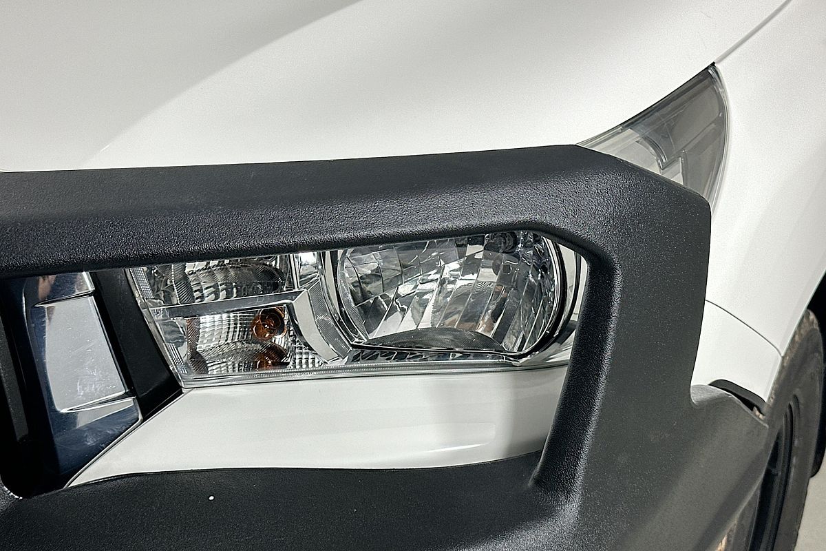 2019 Toyota HILUX SR (4x4) GUN126R MY19 4X4