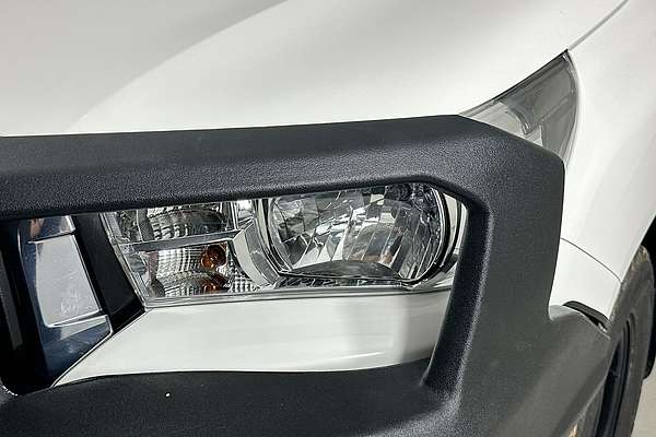 2019 Toyota HILUX SR (4x4) GUN126R MY19 4X4