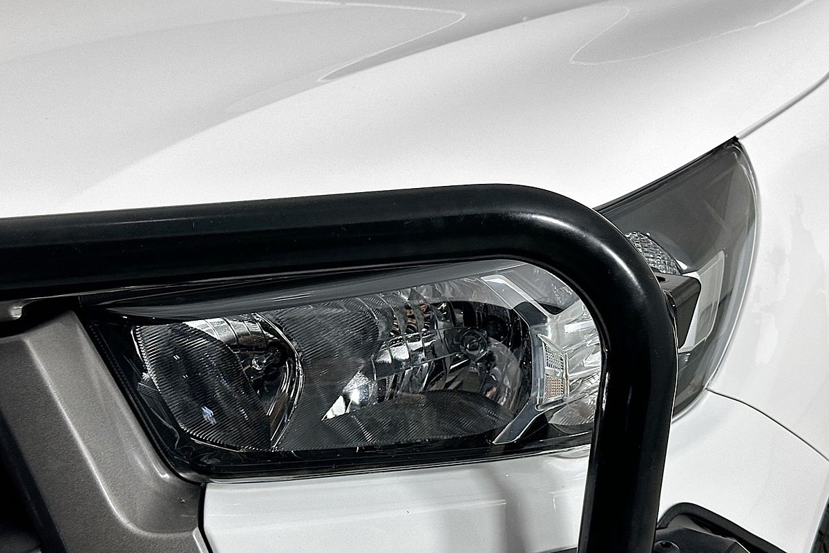 2022 Toyota HILUX SR (4x4) GUN126R 4X4