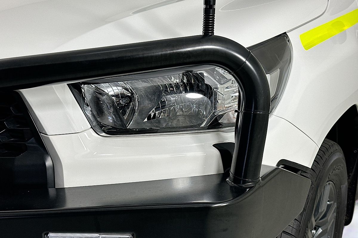 2025 Toyota HILUX SR 48V (4x4) GUN126R RC 4X4