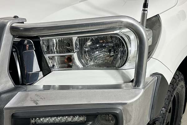 2019 Toyota HILUX SR (4x4) GUN126R MY19 4X4