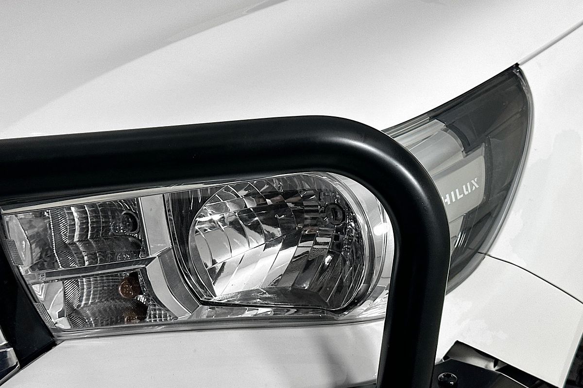 2020 Toyota HILUX SR (4x4) GUN126R MY19 UPGRADE 4X4