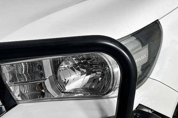 2020 Toyota HILUX SR (4x4) GUN126R MY19 UPGRADE 4X4