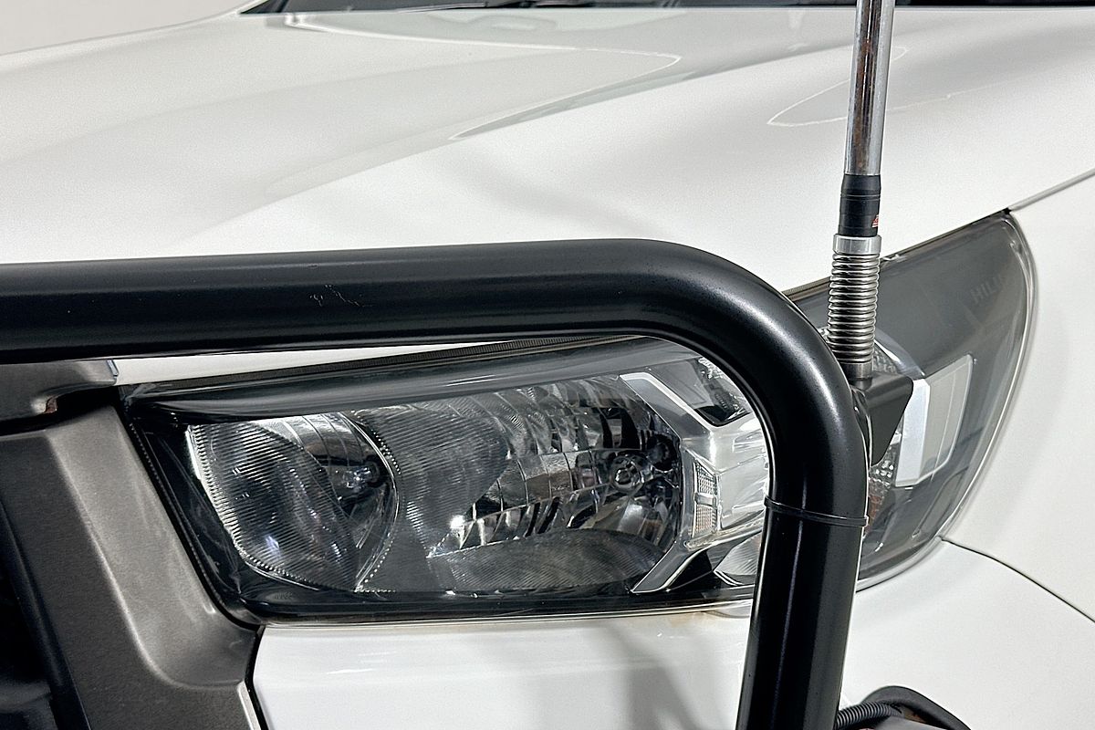 2021 Toyota HILUX SR (4x4) GUN126R FACELIFT 4X4