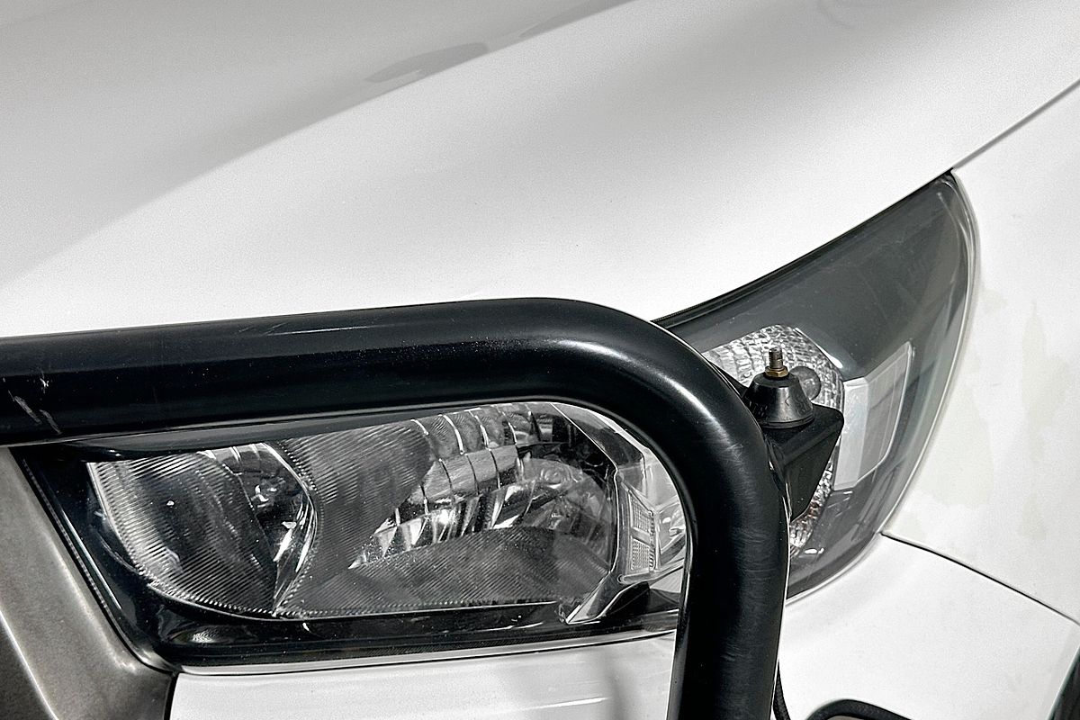 2020 Toyota HILUX SR (4x4) GUN126R FACELIFT 4X4