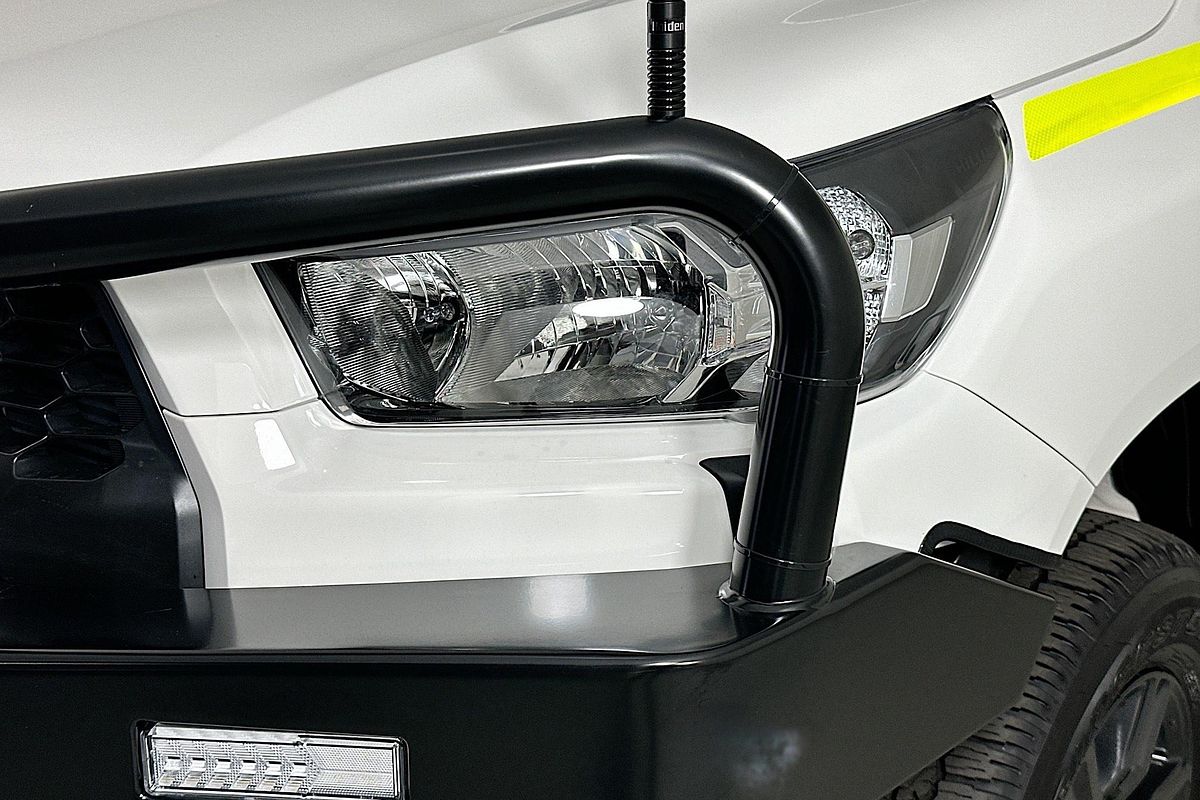 2025 Toyota Hilux SR (4x4) GUN126R RC 4X4