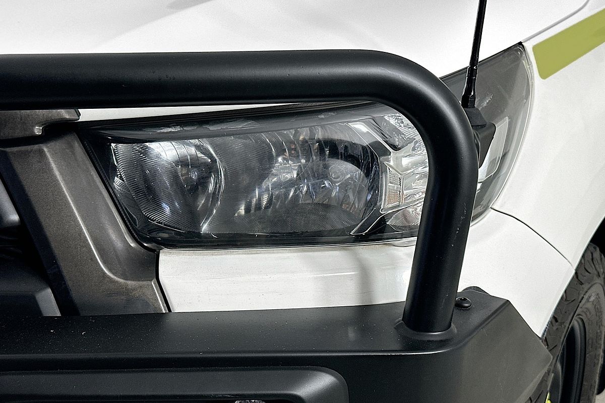 2021 Toyota HILUX SR (4x4) GUN126R FACELIFT 4X4