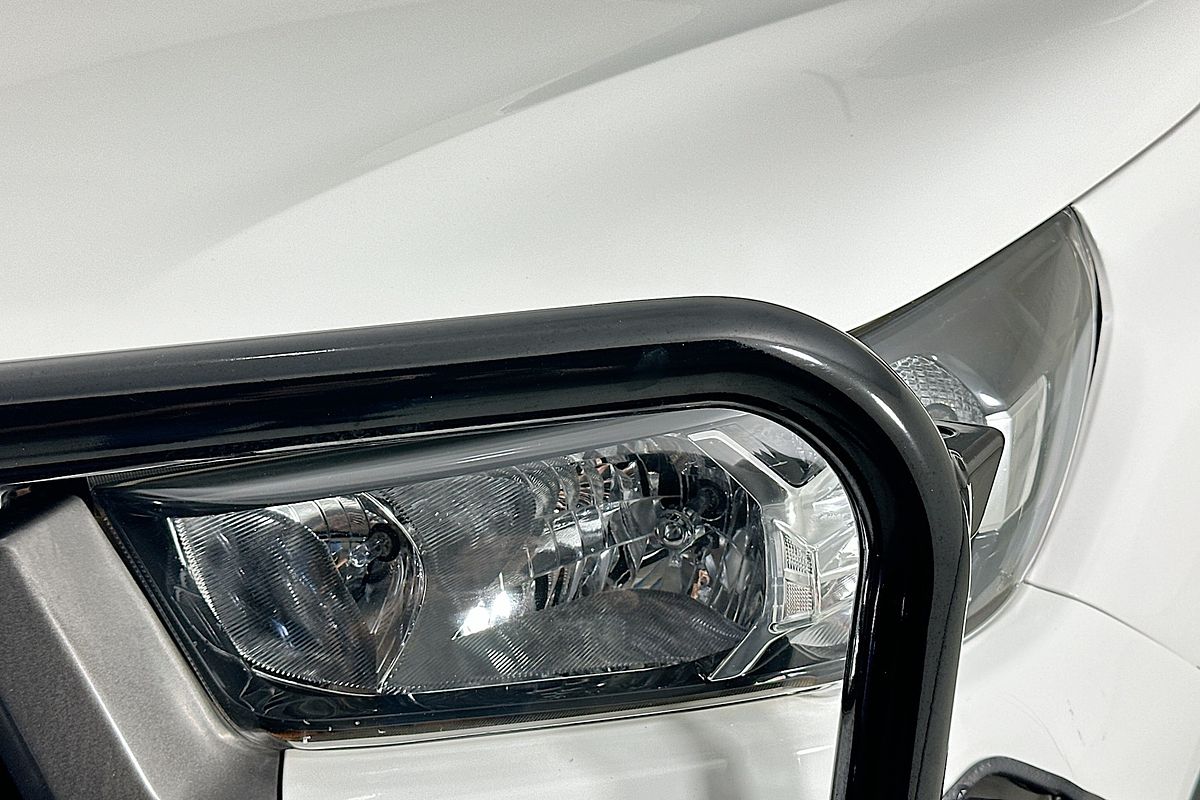 2021 Toyota HILUX SR (4x4) GUN126R 4X4