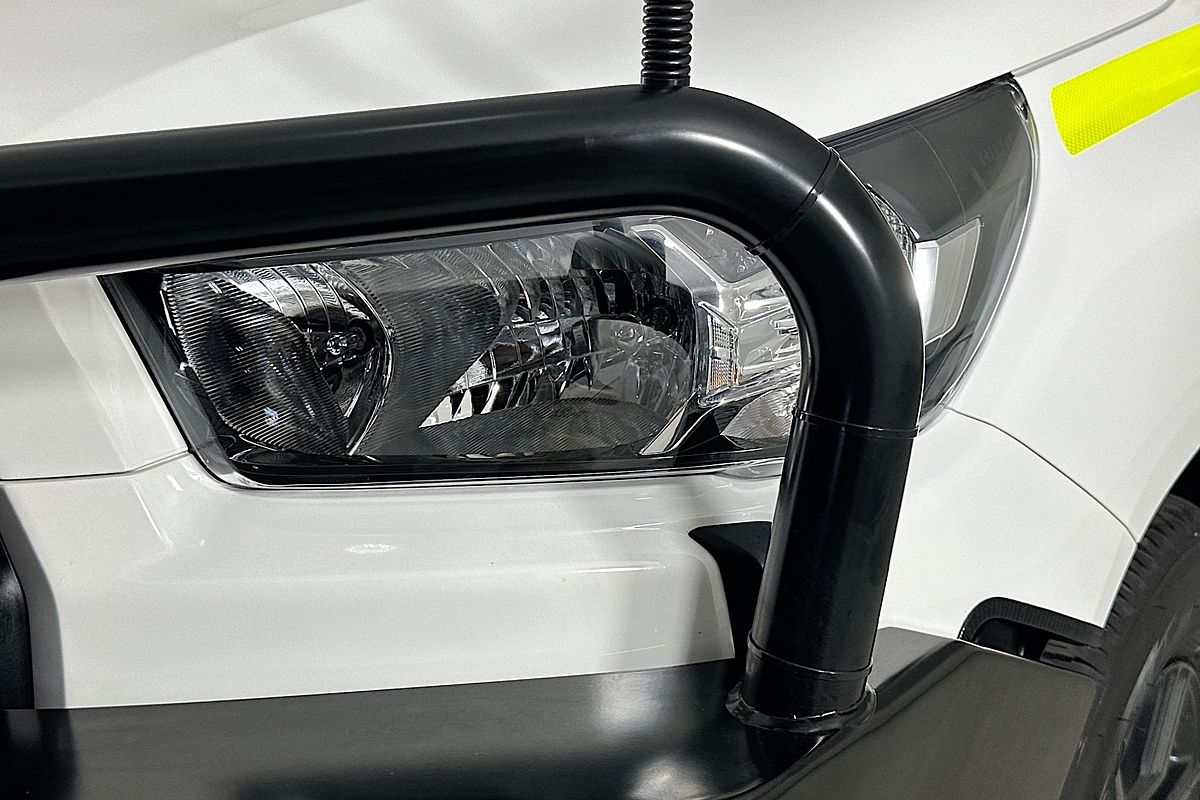 2025 Toyota HILUX SR 48V (4x4) GUN126R RC 4X4