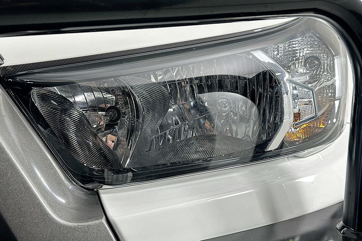 2022 Toyota HILUX SR (4x4) GUN126R 4X4