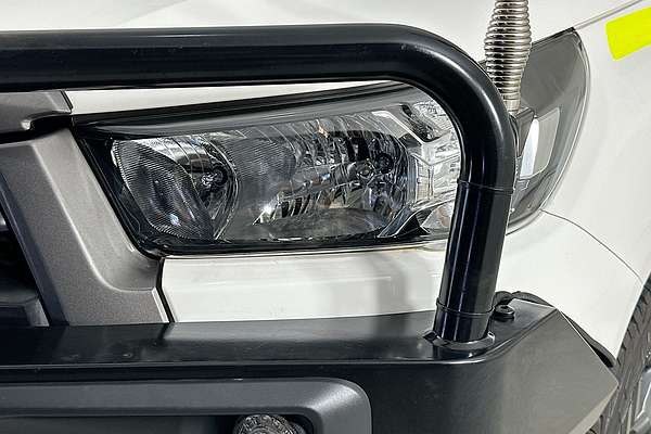 2023 Toyota HILUX SR (4x4) GUN126R 4X4