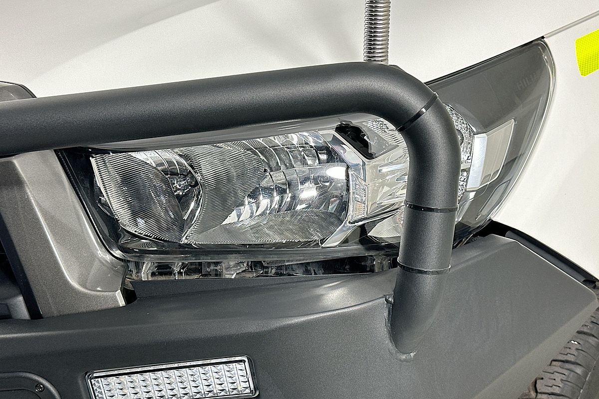 2023 Toyota HILUX SR (4x4) GUN126R 4X4