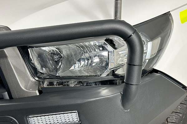 2023 Toyota HILUX SR (4x4) GUN126R 4X4