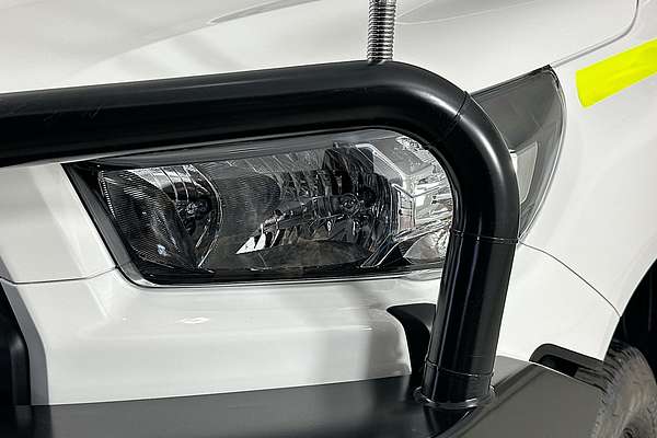 2025 Toyota HILUX SR (4x4) STEEL WHEELS GUN126R RC 4X4