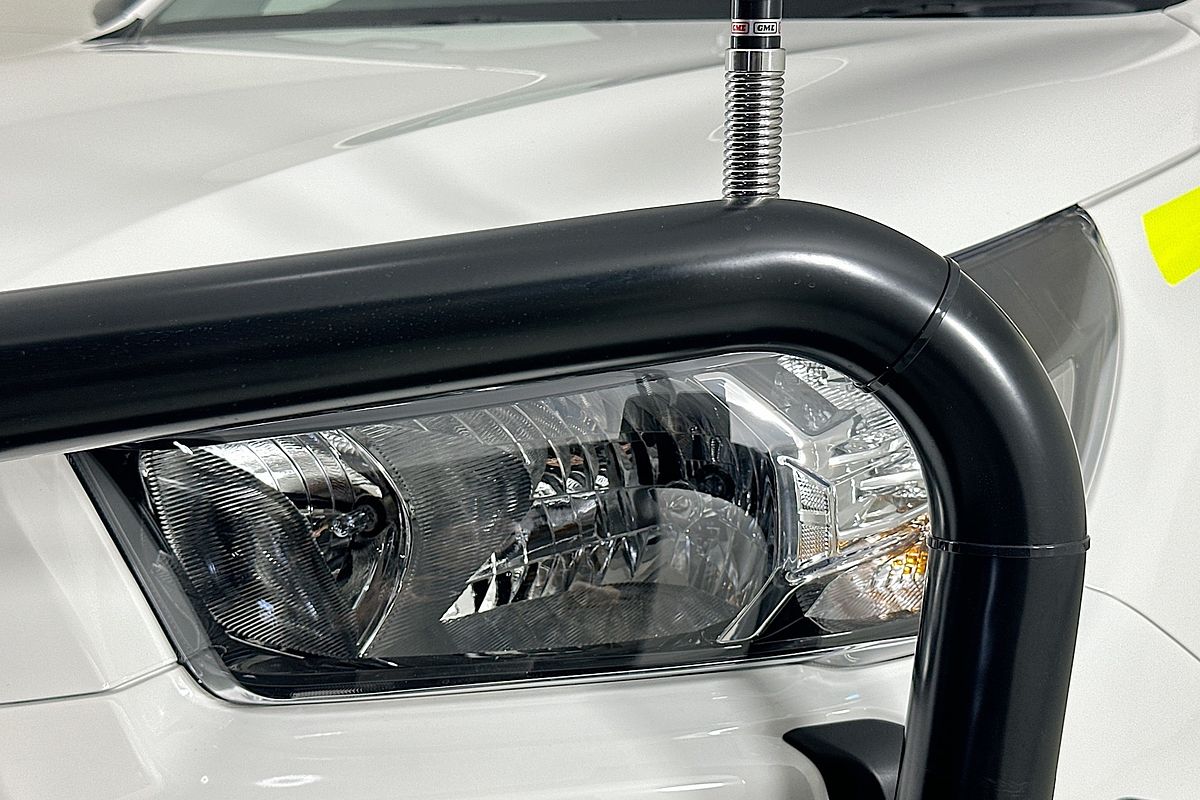 2025 Toyota HILUX SR (4x4) GUN126R RC 4X4