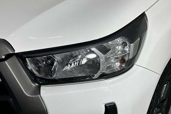 2022 Toyota HILUX SR (4x4) GUN126R 4X4