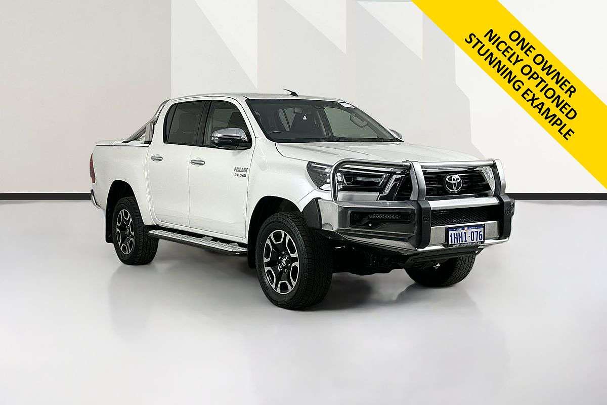 2021 Toyota HILUX SR5 (4x4) GUN126R FACELIFT 4X4