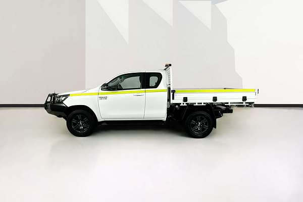 2023 Toyota Hilux SR (4x4) GUN126R 4X4