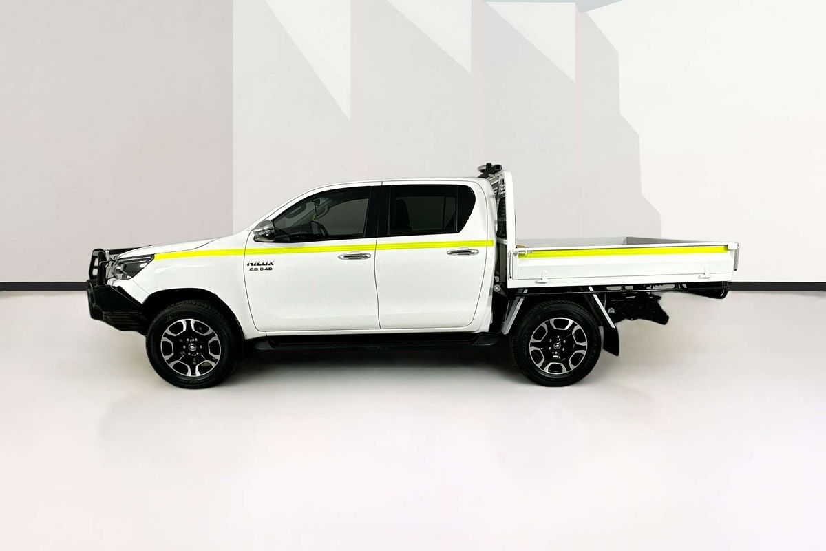 2022 Toyota HILUX SR5 (4x4) GUN126R 4X4