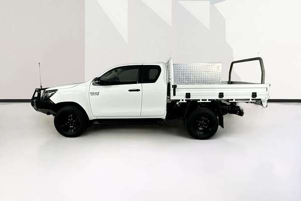 2022 Toyota Hilux SR (4x4) GUN126R 4X4