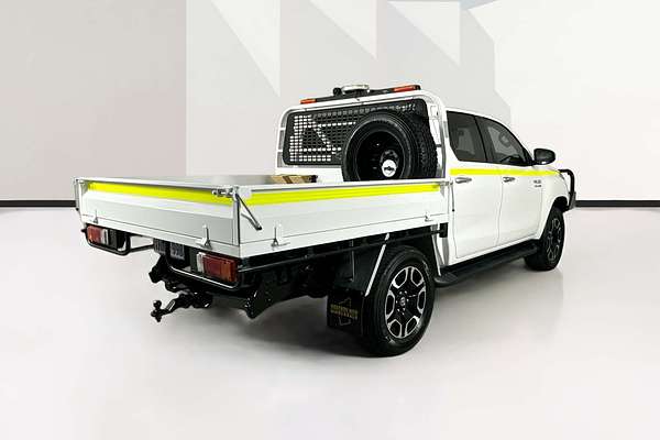 2022 Toyota HILUX SR5 (4x4) GUN126R 4X4