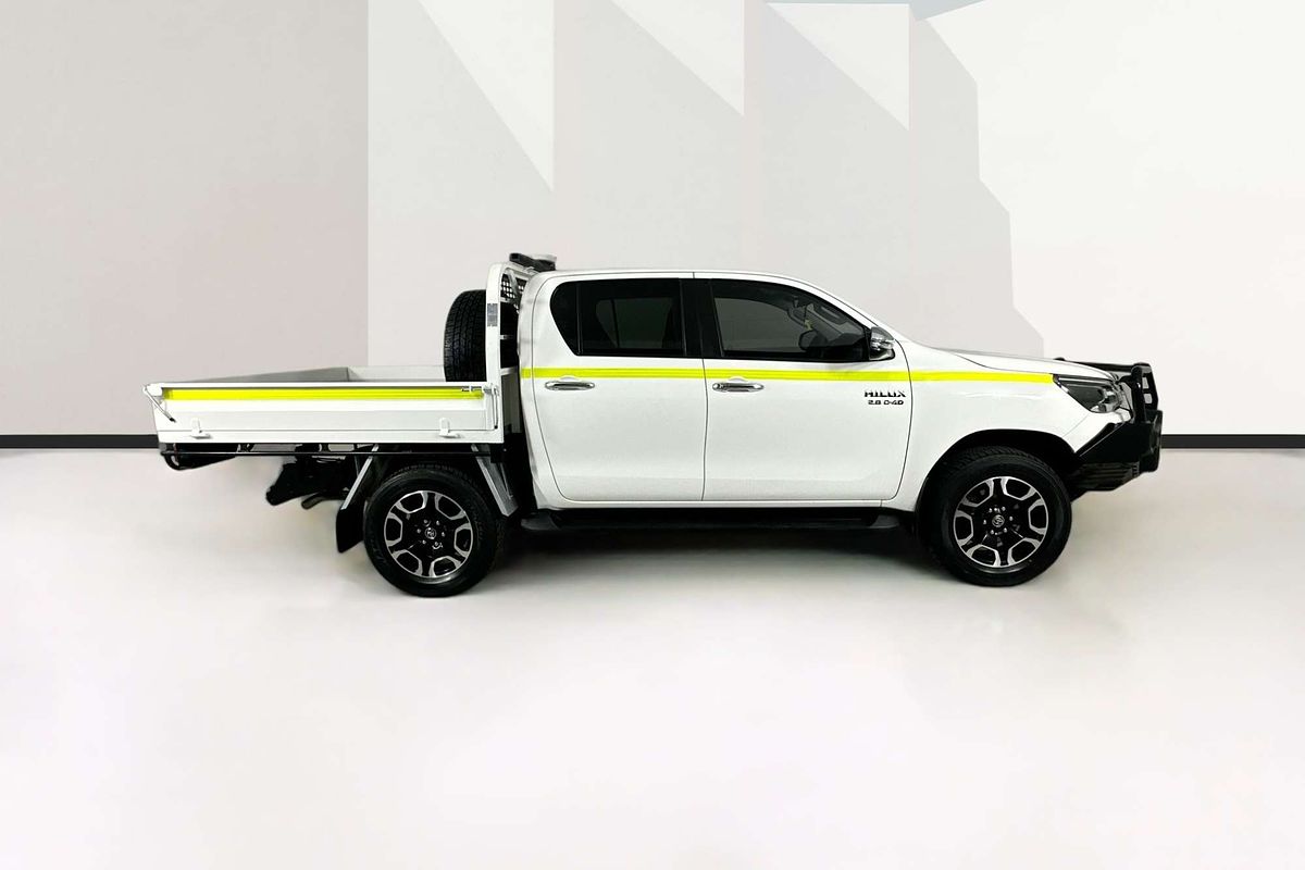 2022 Toyota HILUX SR5 (4x4) GUN126R 4X4