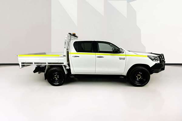 2021 Toyota HILUX SR5 (4x4) GUN126R FACELIFT 4X4