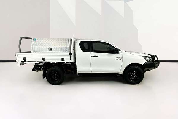 2022 Toyota Hilux SR (4x4) GUN126R 4X4