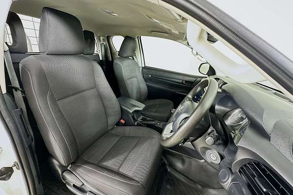 2022 Toyota Hilux SR (4x4) GUN126R 4X4