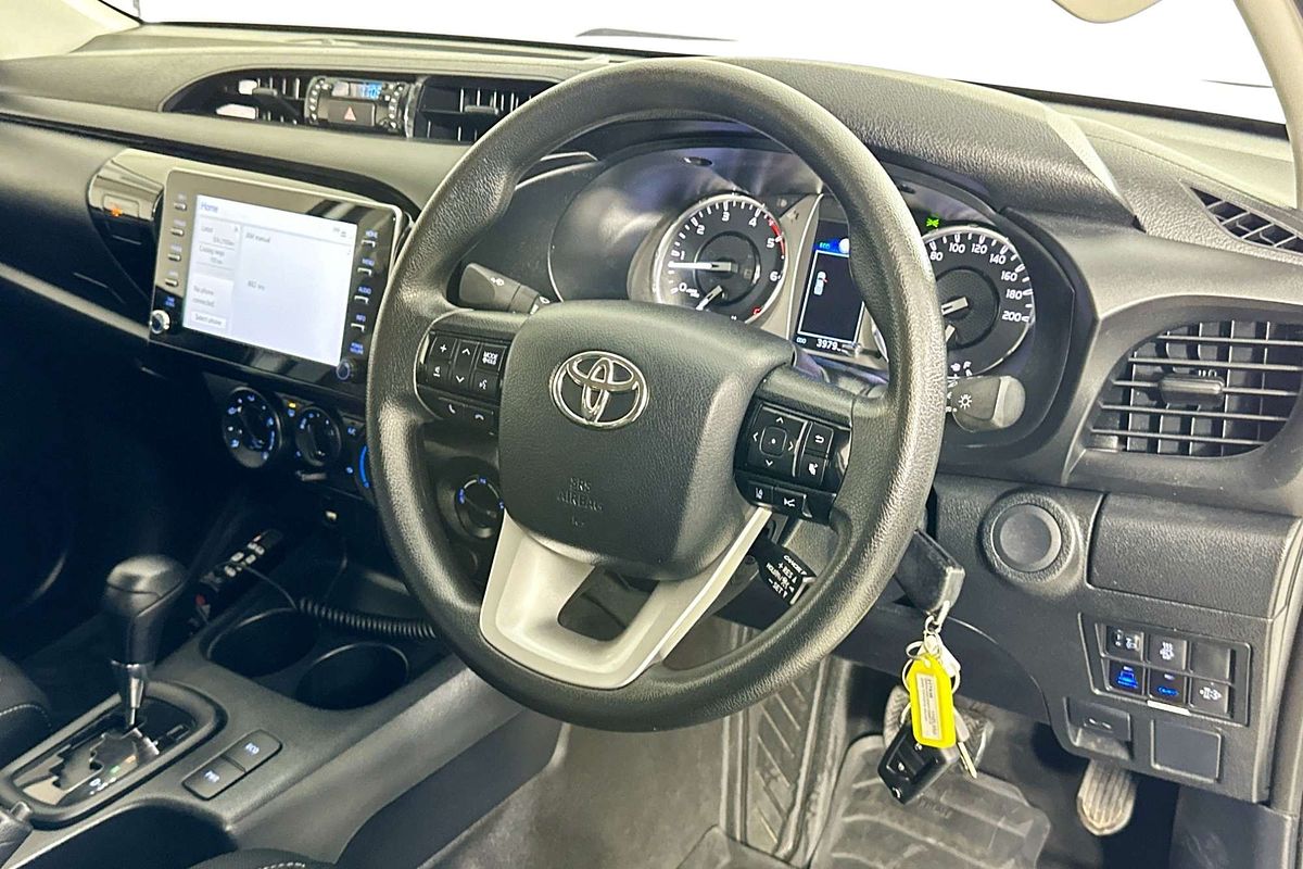 2023 Toyota HILUX SR (4x4) GUN126R 4X4