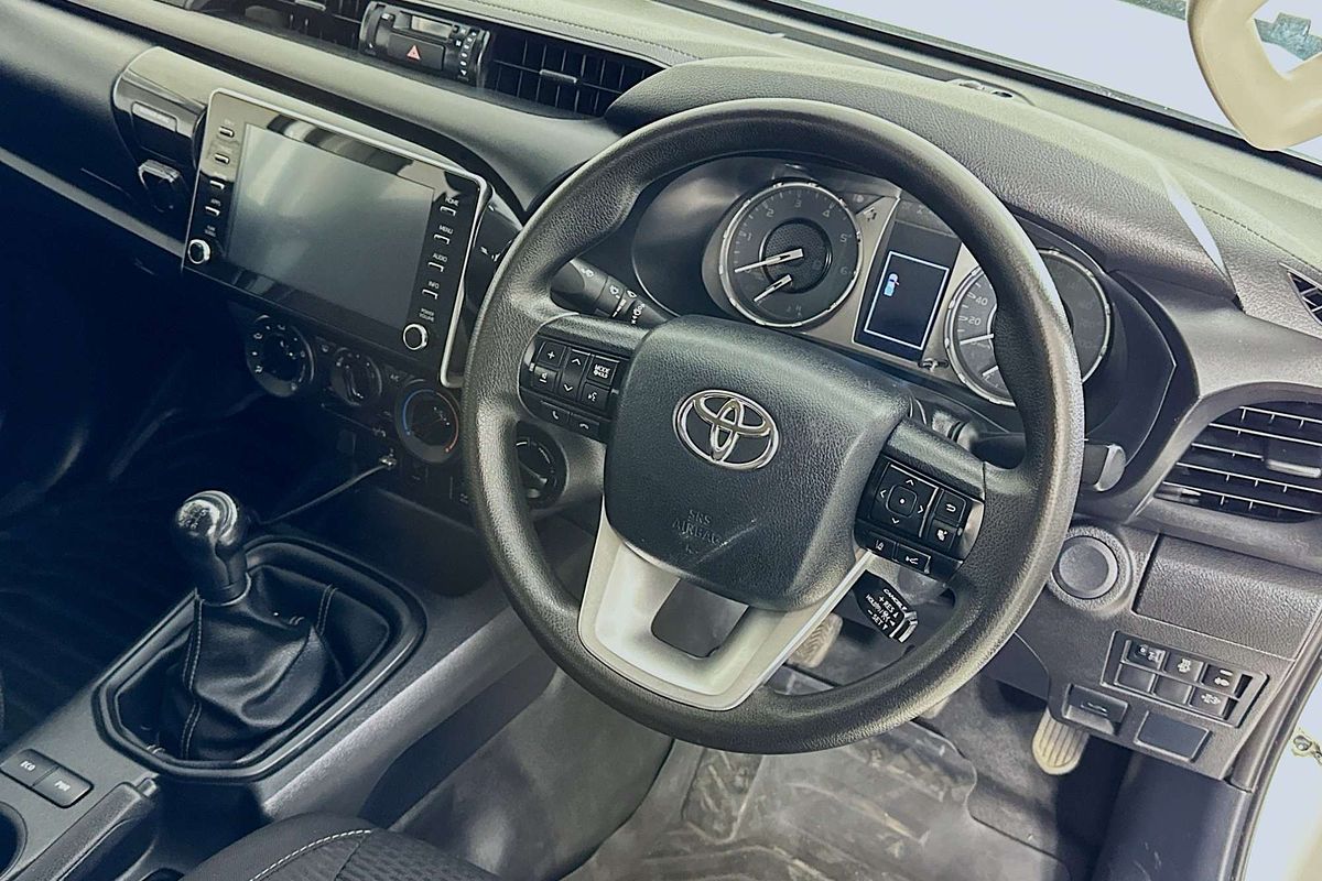 2022 Toyota Hilux SR (4x4) GUN126R 4X4
