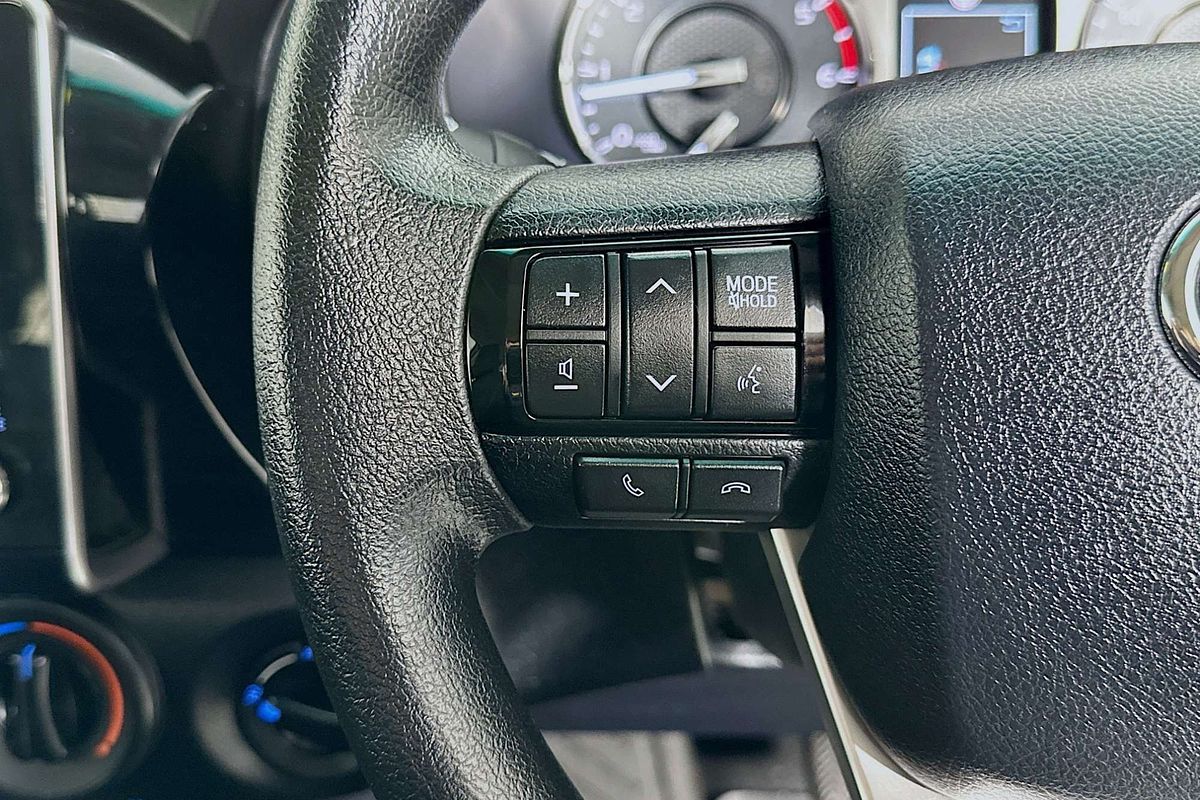 2023 Toyota Hilux SR (4x4) GUN126R 4X4