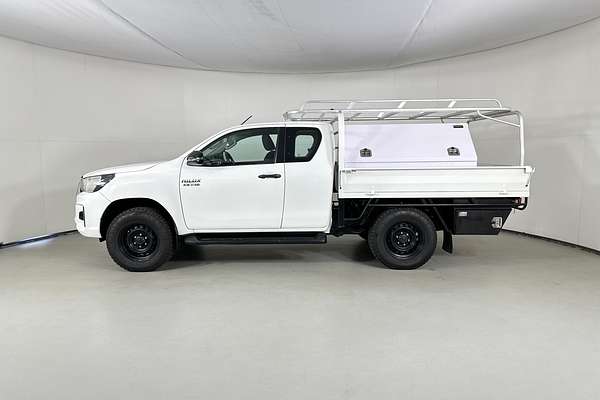 2018 Toyota Hilux SR GUN126R 4X4